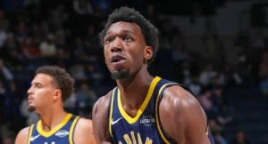 NBA jogador Pacers contrato