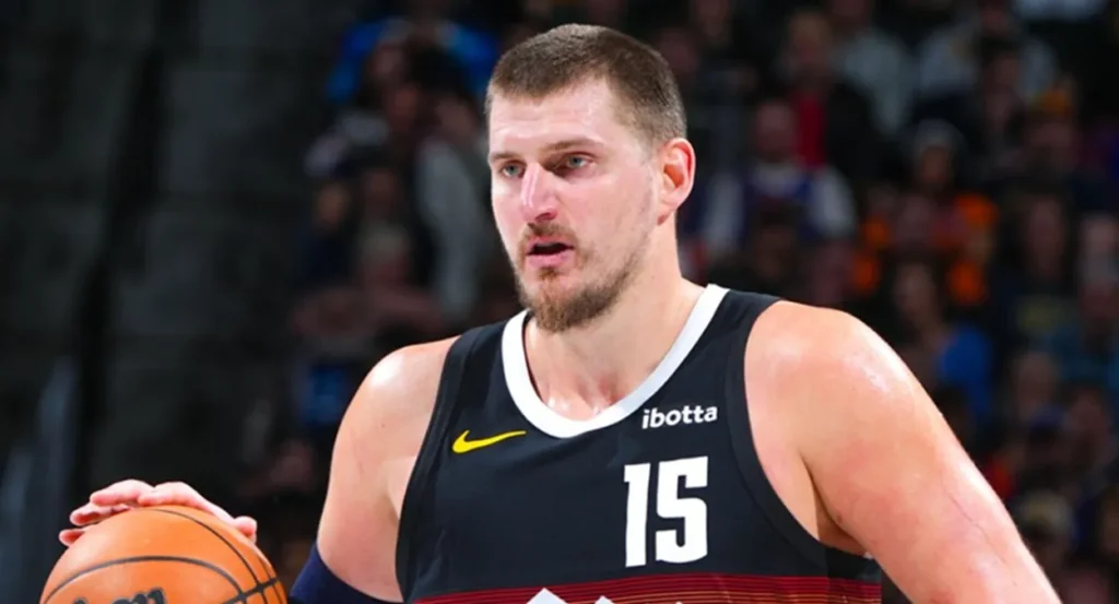 Raptors troca Nikola Jokic