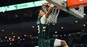 giannis antetokounmpo ryan rollins