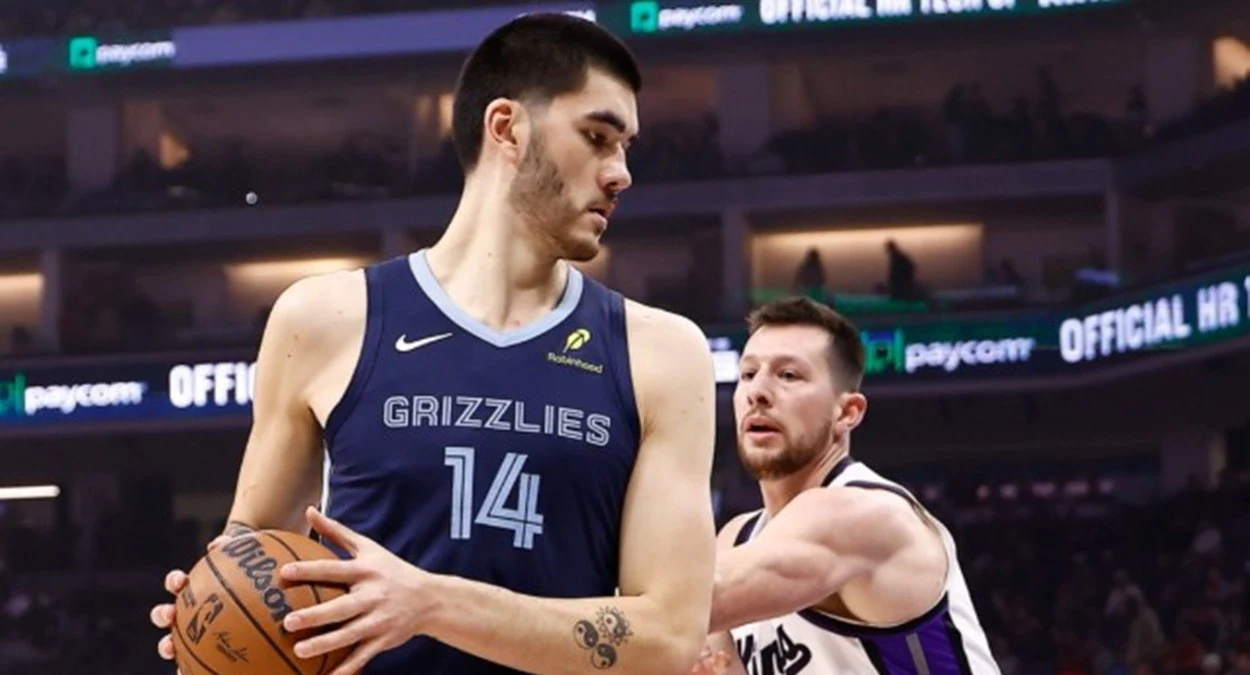 NBA Zach Edey Grizzlies