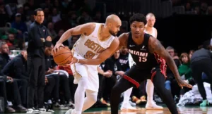 Técnico Heat Derrick White