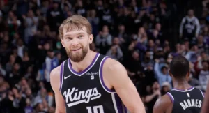 raptors troca domantas sabonis