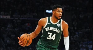 Giannis Antetokounmpo Jaylen Brown