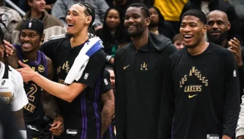 Lakers NBA Deandre Ayton