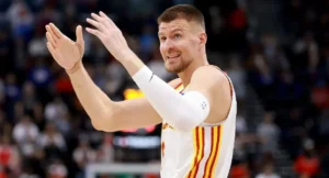 hawks troca kristaps porzingis