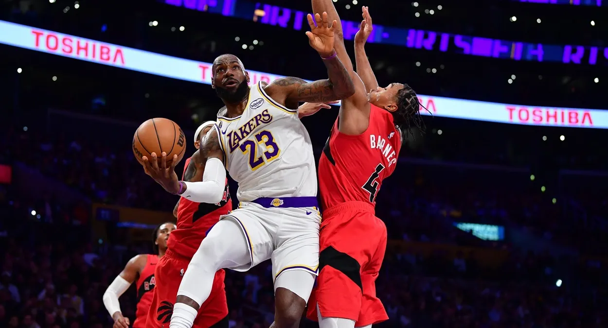 LeBron James Lakers Raptors
