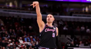 Celtics troca Nikola Vucevic