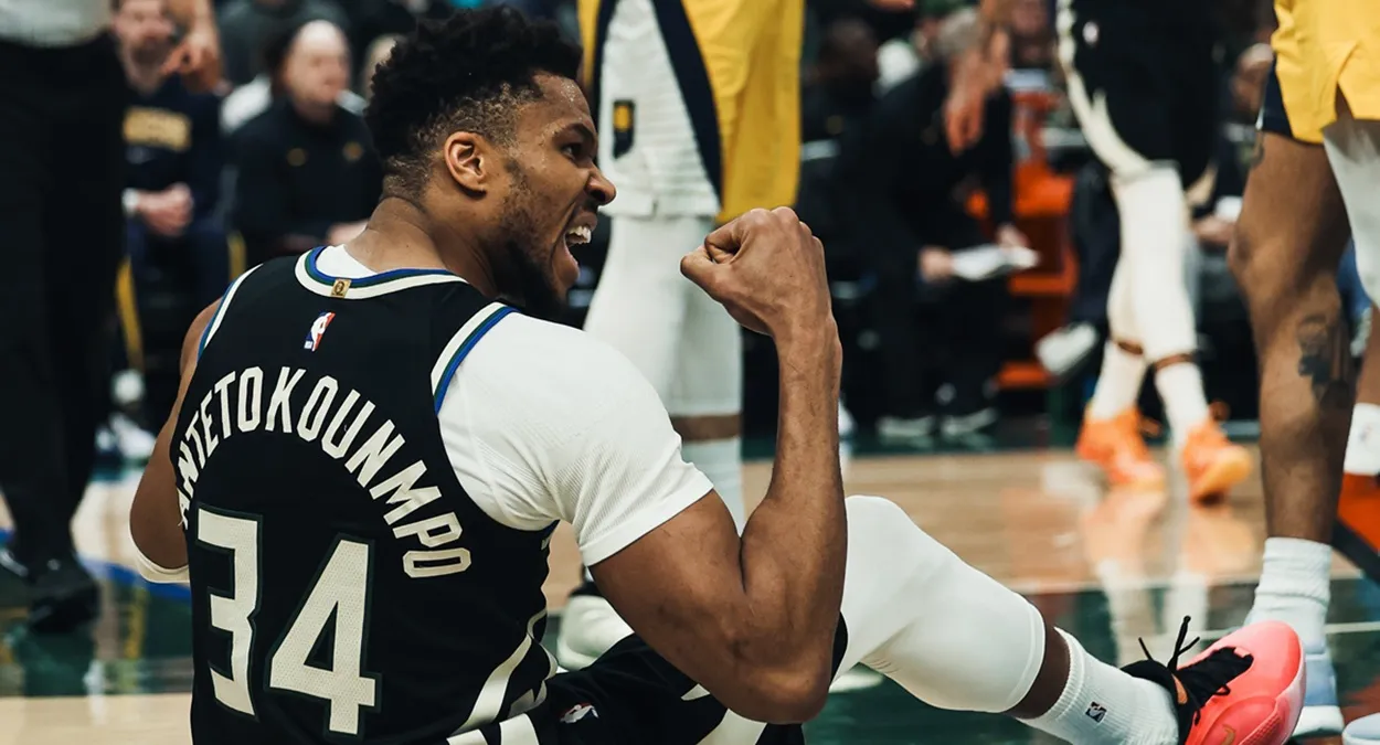 Giannis Antetokounmpo Bucks NBA