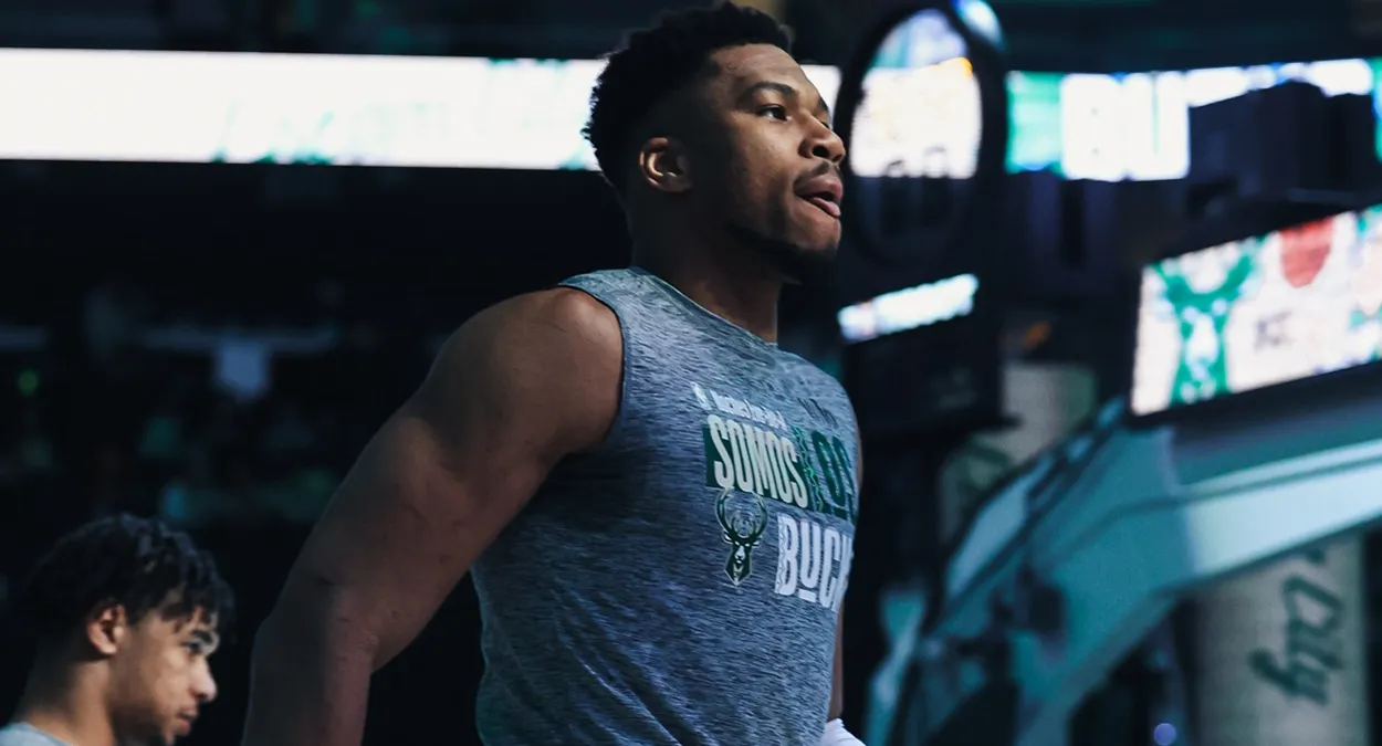 Bucks trocas Giannis Antetokounmpo