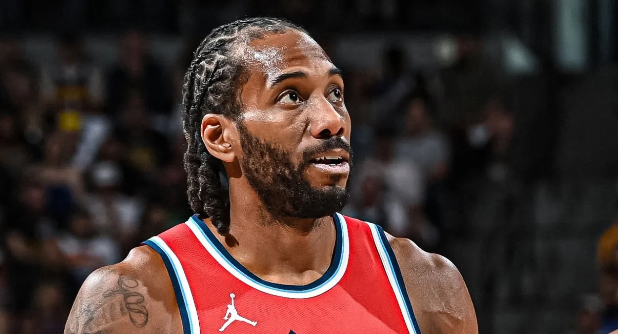 NBA troca Kawhi Leonard