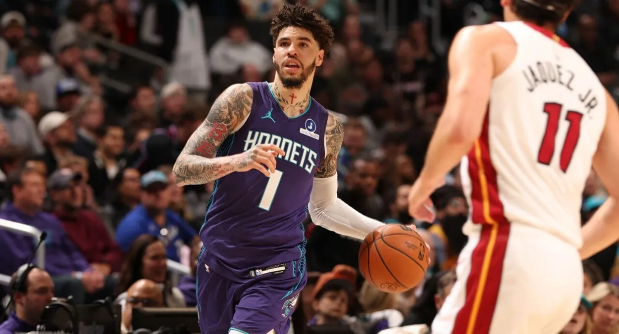 LaMelo Ball Hornets Heat