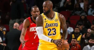 técnico LeBron James Lakers