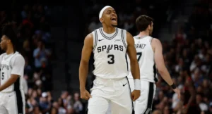 NBA Keldon Johnson reserva