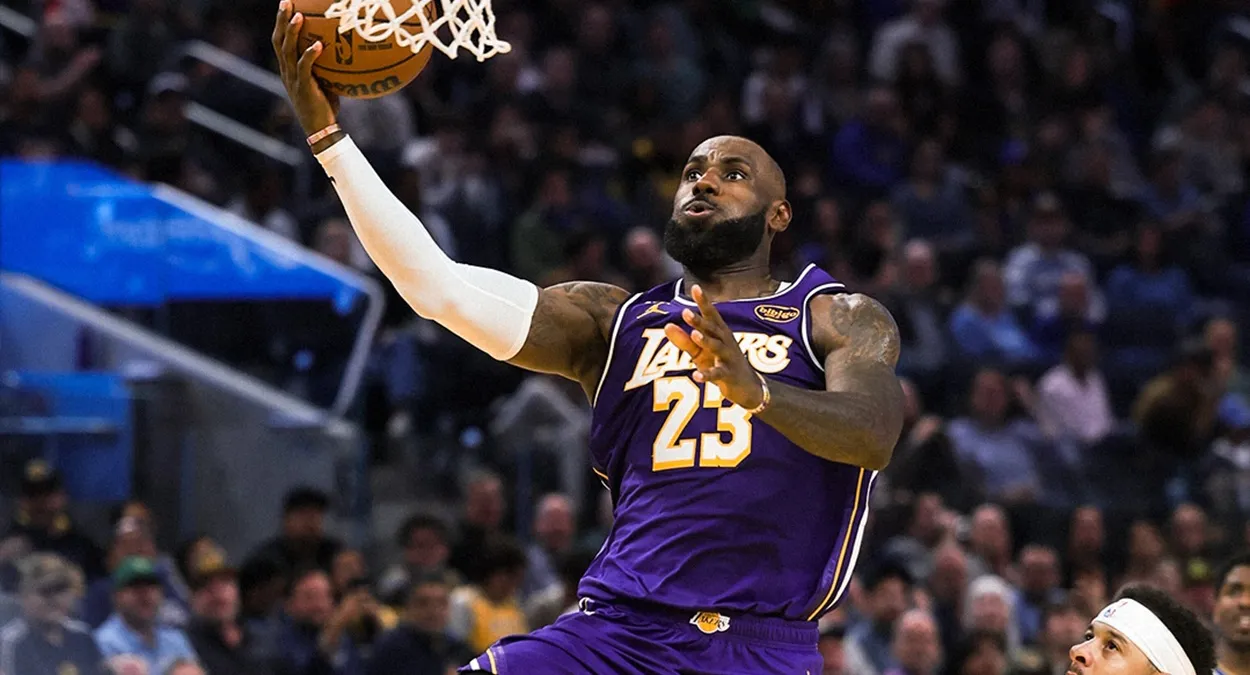 LeBron James Lakers Warriors