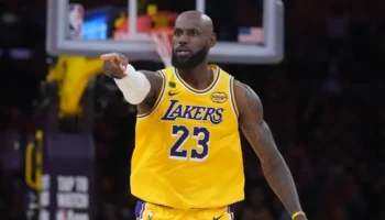 LeBron James Lakers Rockets