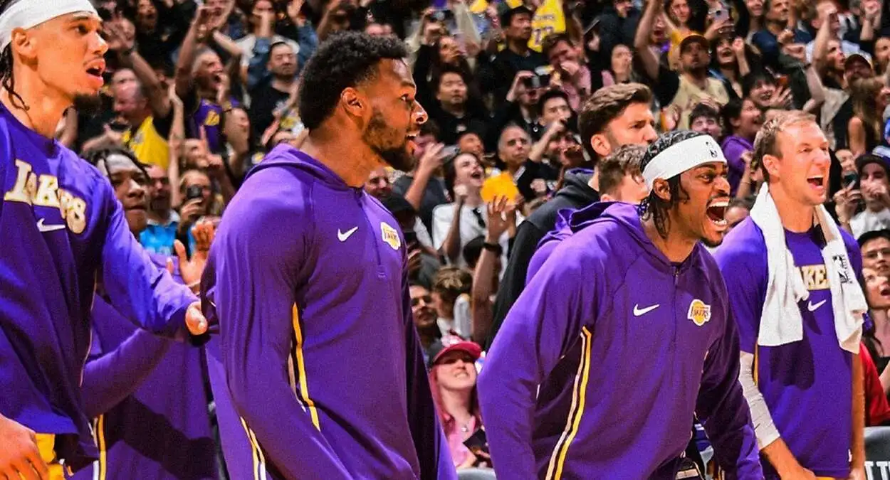 playoffs Lakers contrato jogador