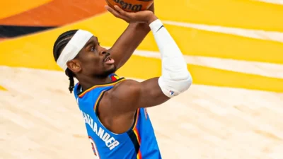 Shai Gilgeous-Alexander dá show e Thunder abre 3 a 0 sobre Suns