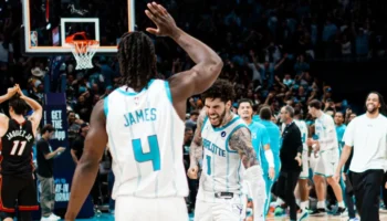 NBA Hornets Magic play