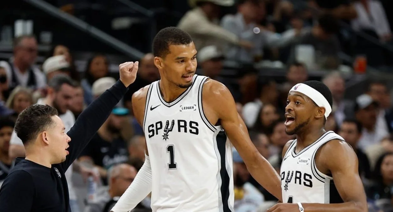 NBA De'Aaron Fox Spurs