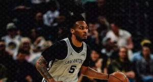 stephon castle spurs playoffs