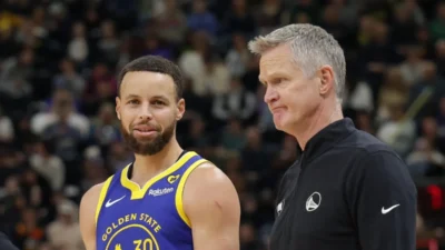 “Não quero abandonar Stephen Curry”, desabafa Steve Kerr