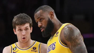 Lakers vai priorizar Austin Reaves a LeBron James