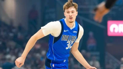 NBA: Mavericks mira mentor de Cooper Flagg para vaga de técnico