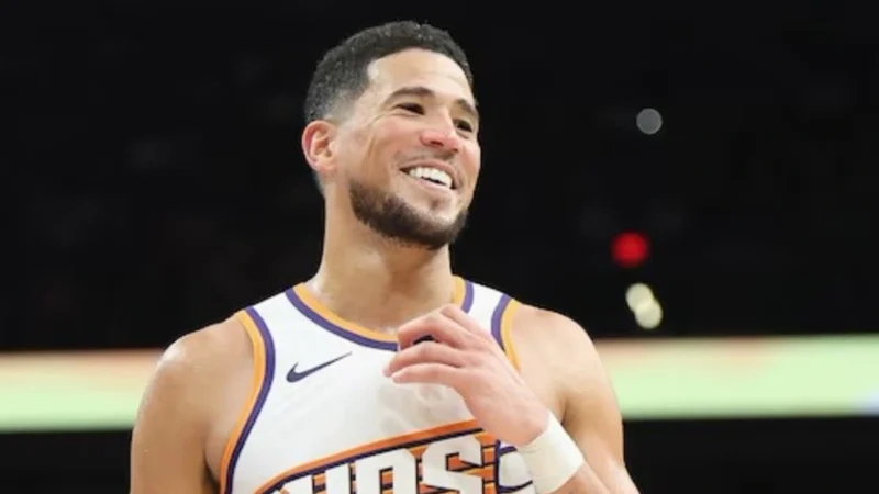 Devin Booker Suns troca