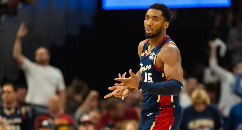 Donovan Mitchell Cavaliers Pistons