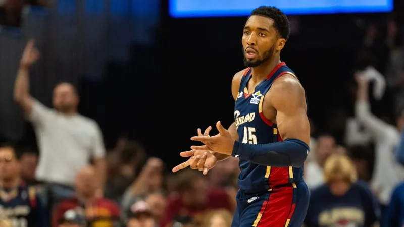 Donovan Mitchell Cavaliers Pistons
