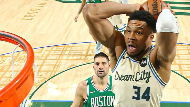 Giannis Antetokounmpo 76ers Celtics