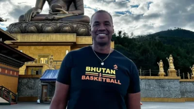 Antigo jogador da NBA, Jason Collins morre aos 47