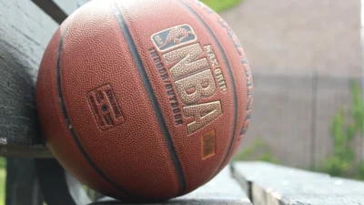 Knicks domina Cavaliers e aproxima-se das Finais da NBA