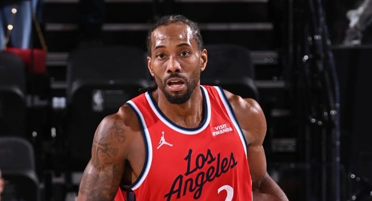 Kawhi Leonard Raptors troca