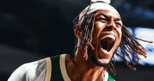 Pivô Lakers Myles Turner