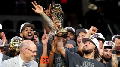 Dono do Knicks indica que time não vai pagar multas na NBA