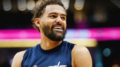 Após troca, Trae Young abre mão de contrato e vira agente livre