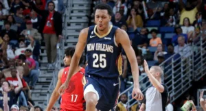 Trey Murphy troca Pelicans