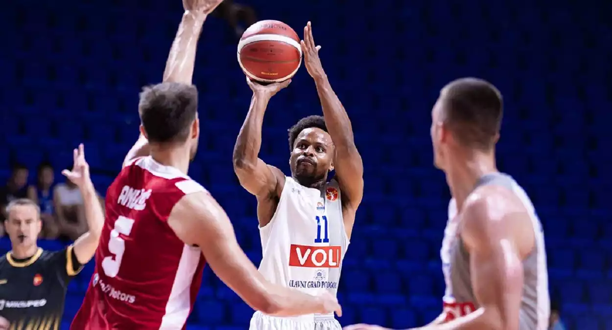 yogi ferrell mavericks nba