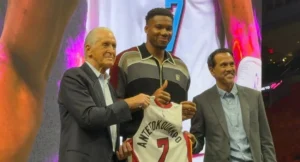 Giannis Antetokounmpo Heat NBA