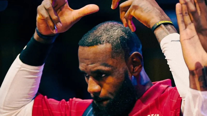 LeBron James volta Heat