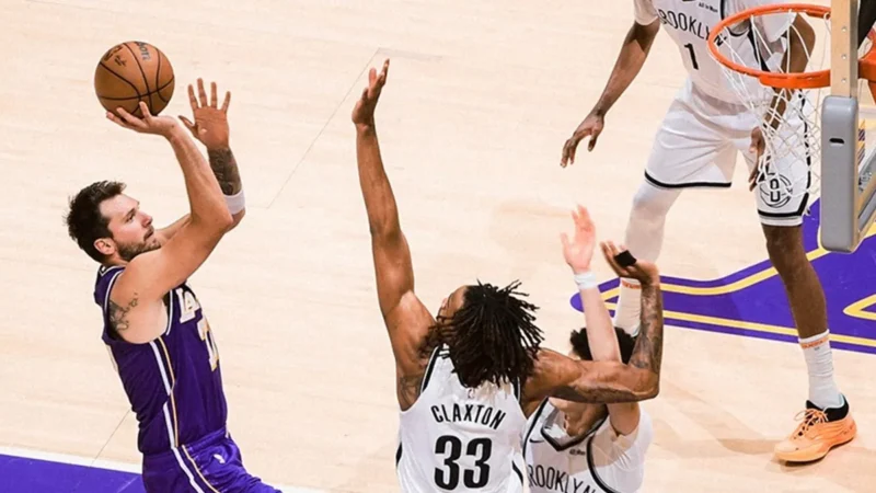 Lakers elenco agência livre