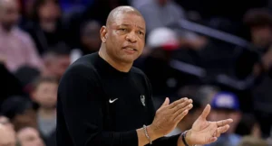 NBA Doc Rivers técnico
