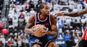 contrato empresa Kawhi Leonard