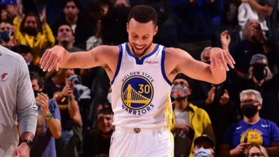 Celtics troca Stephen Curry