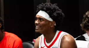 amen thompson rockets contrato