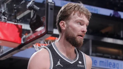 Domantas Sabonis troca Kings